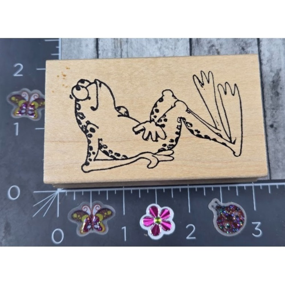 Inky Antics Cartoon Frog Laying Back Relaxed Rubber Stamp Wood #K20